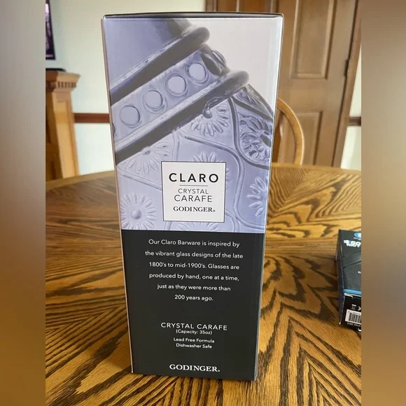 NWT Godinger Claro Blue Crystal Carafe - Picture 3 of 4